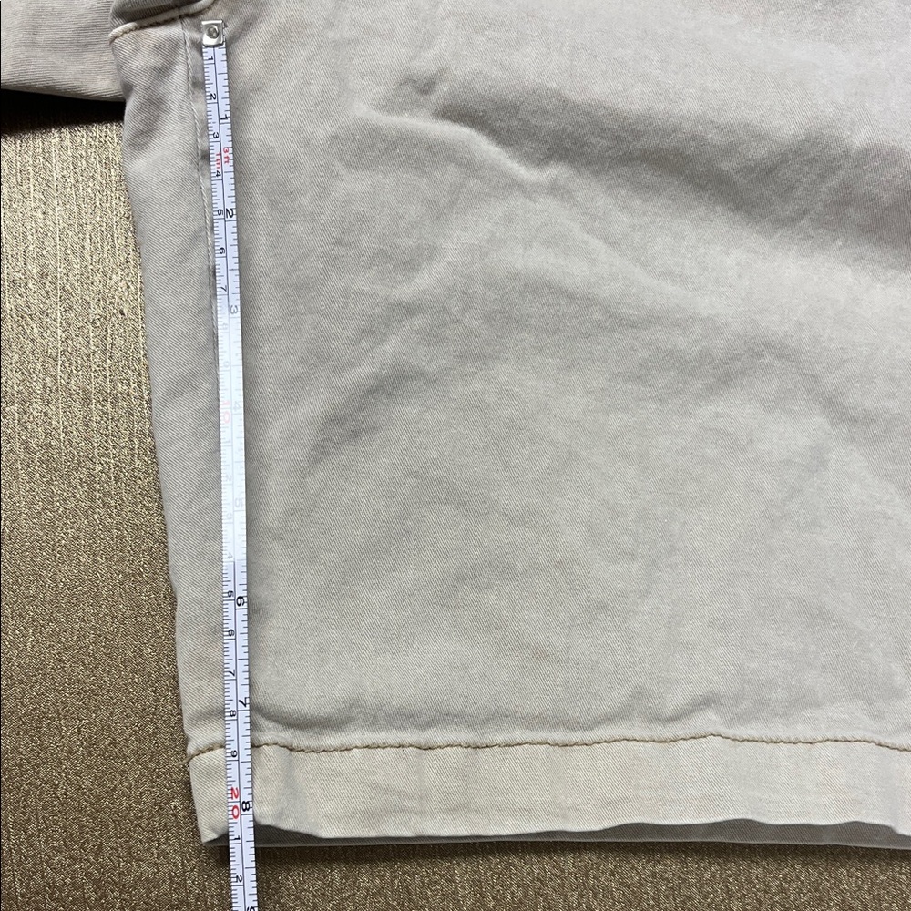 Old Navy Women’s Flat-Front Cotton Shorts - Picture 3 of 4